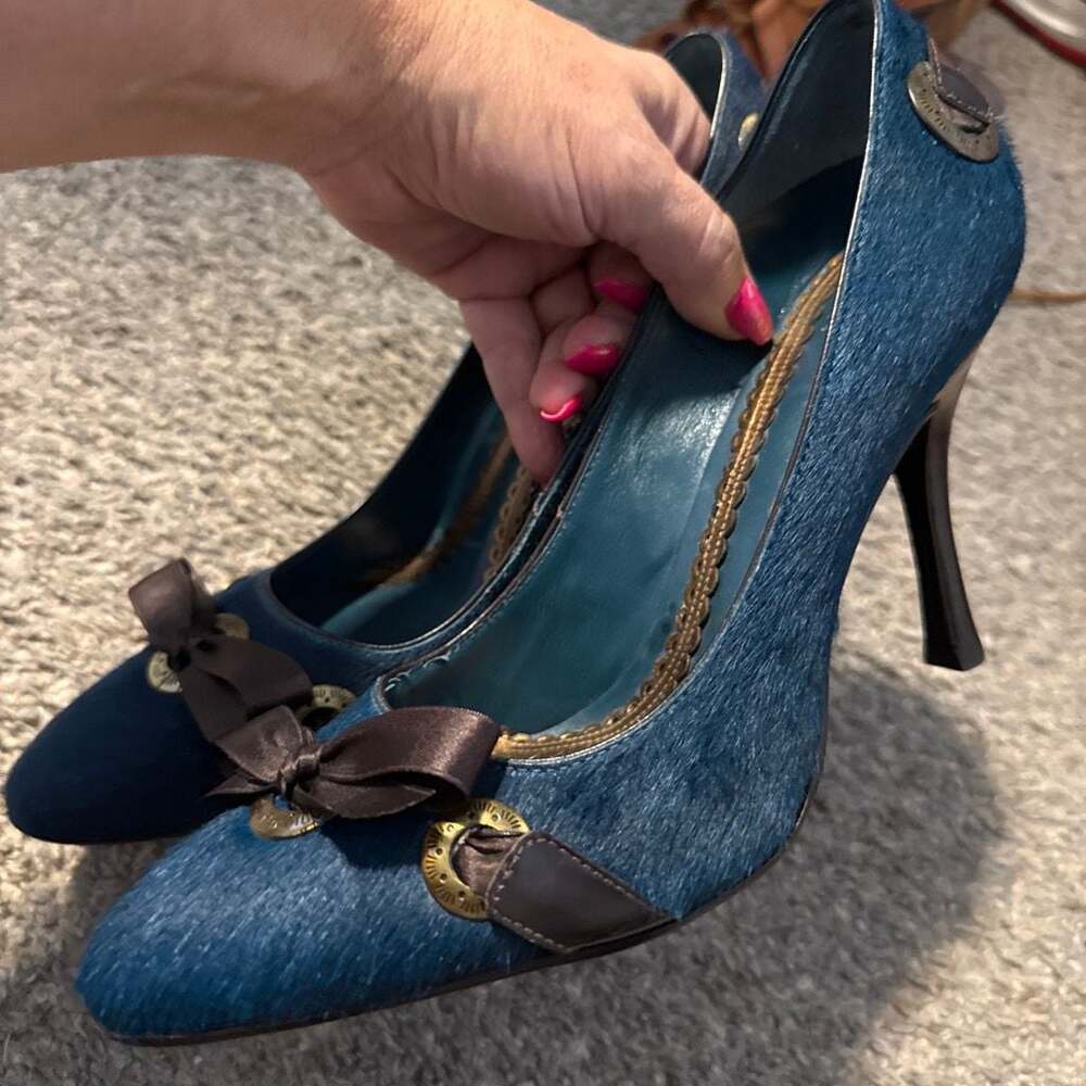 J Vincent Blue Calf Hair Heels with Bow and Gold Hardware 8